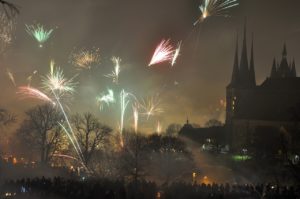 花火大会 今年は耳でも楽しみませんか 防音室 防音工事は環境スペースにお任せ サウンドゾーン